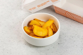 Дольки печёного картофеля