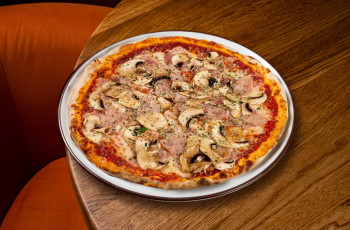 Ветчина и грибы